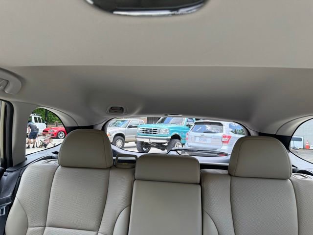 Used 2022 Subaru Outback Limited AWD/4WD image 47