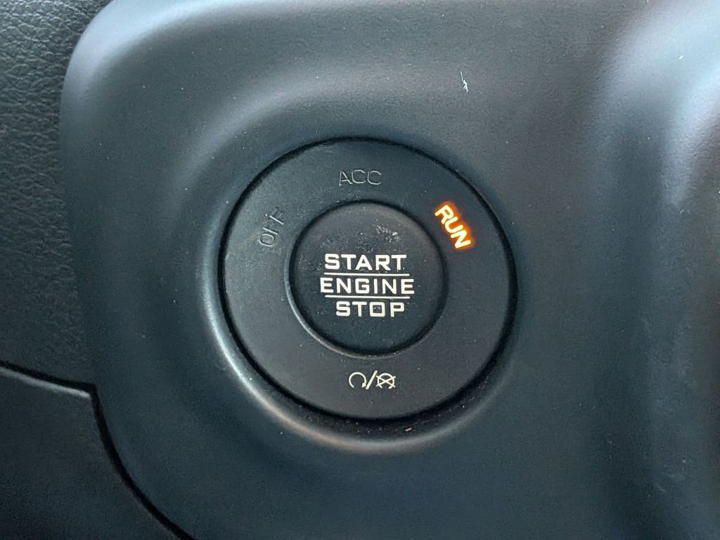 Used 2019 Jeep Wrangler Unlimited Sahara w/ Uconnect 4C Nav & Sound Group image 23