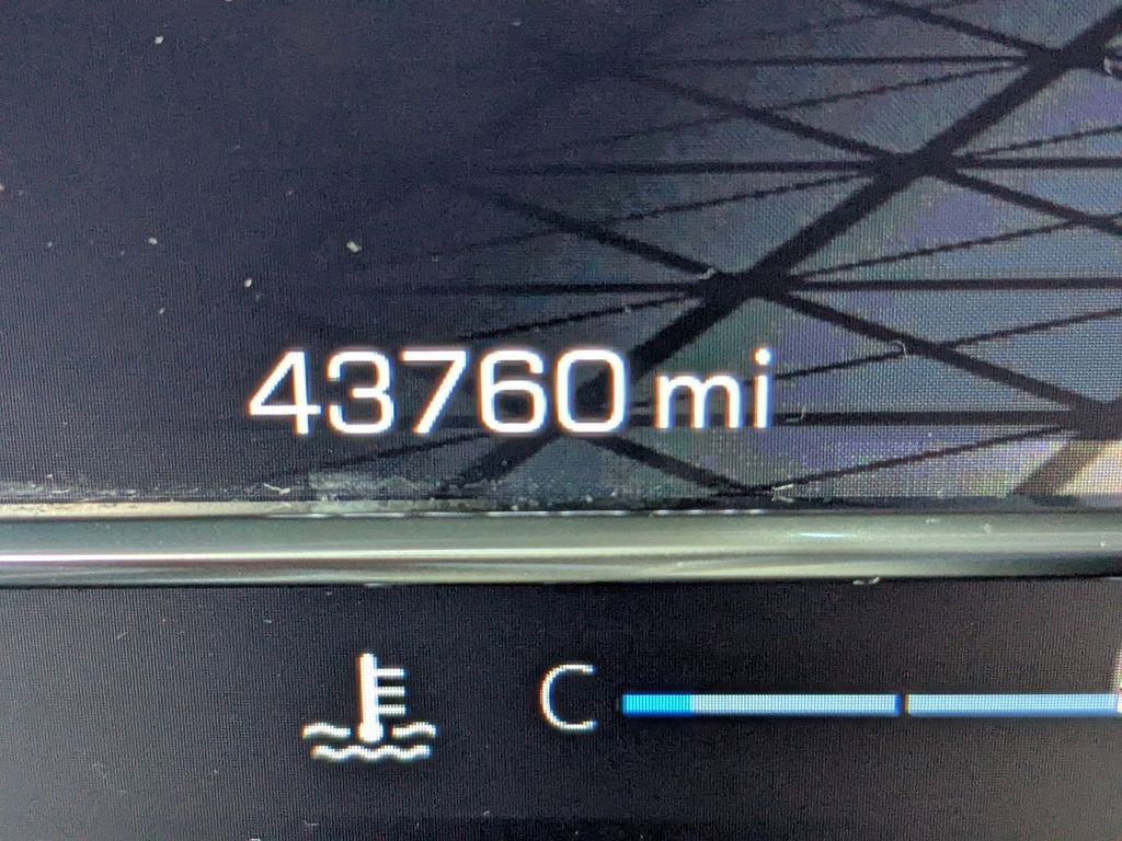 Used 2024 GMC Sierra 1500 AT4 w/ Technology Package image 34