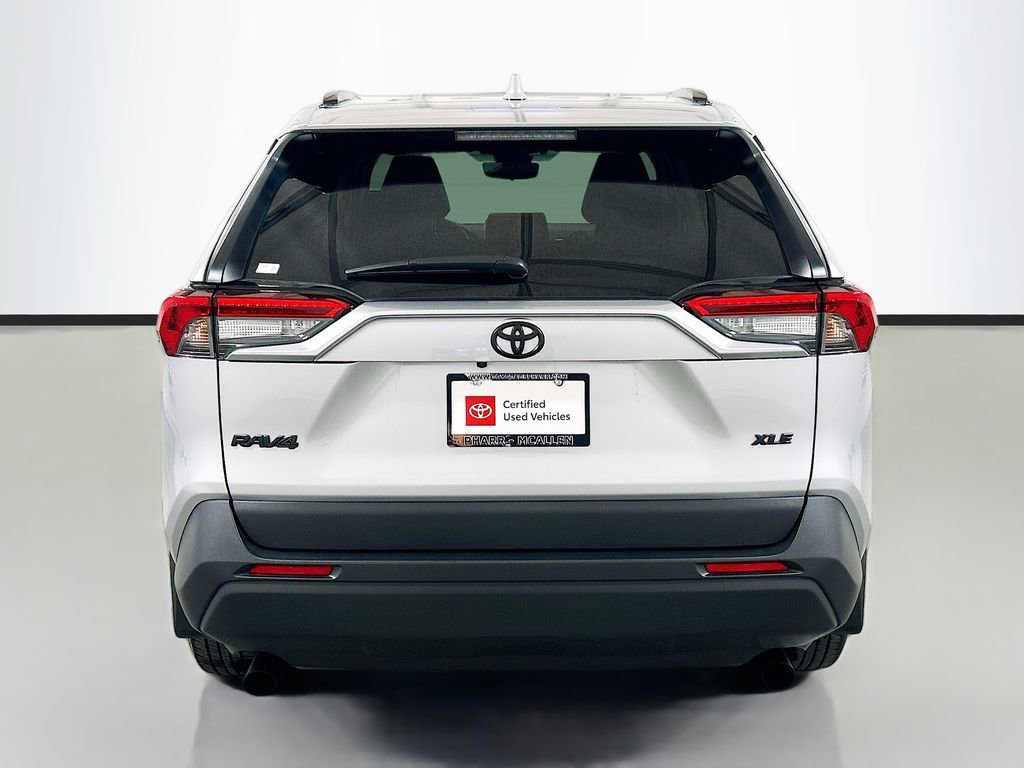 Used 2025 Toyota RAV4 XLE image 5