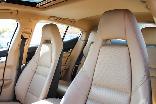 Used 2015 Porsche Panamera 4 image 15