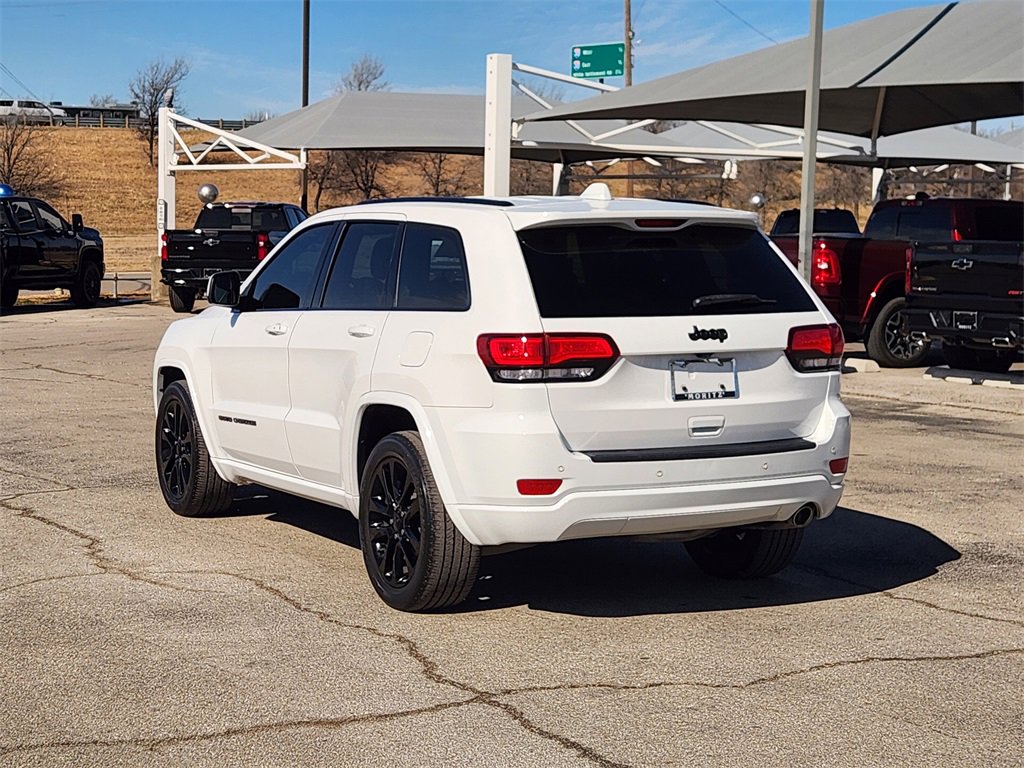 Used 2020 Jeep Grand Cherokee Altitude image 5