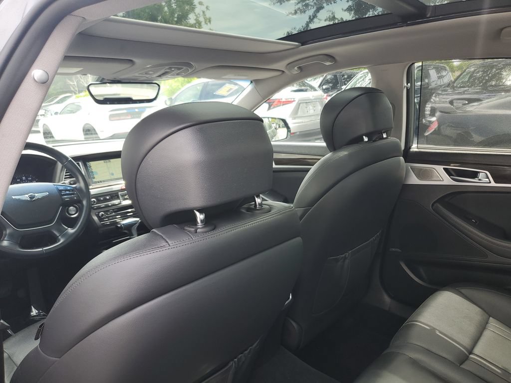 Used 2018 Genesis G80 3.8 w/ Option Group 02 RWD image 13