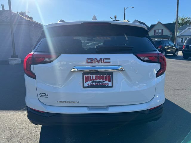Used 2019 GMC Terrain SLE w/ Driver Convenience Package FWD image 5