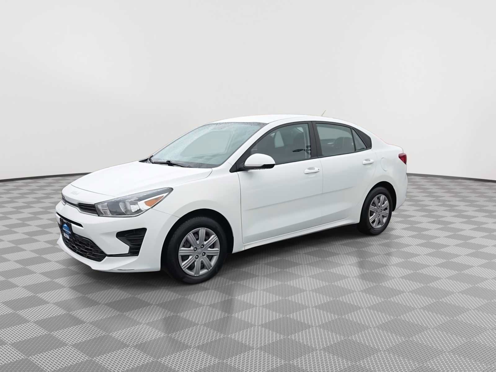 Used 2023 Kia Rio LX FWD image 4