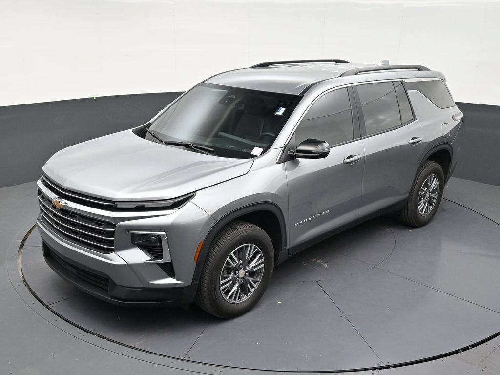 Used 2026 Chevrolet Traverse LT FWD image 10