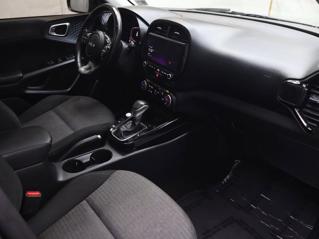 Used 2023 Kia Soul EX FWD image 10