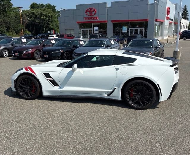 Used 2019 Chevrolet Corvette Grand Sport RWD image 2