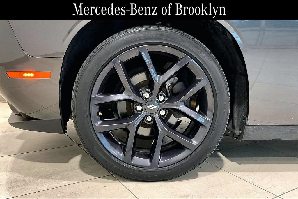Used 2020 Dodge Challenger SXT w/ Blacktop Package RWD image 9