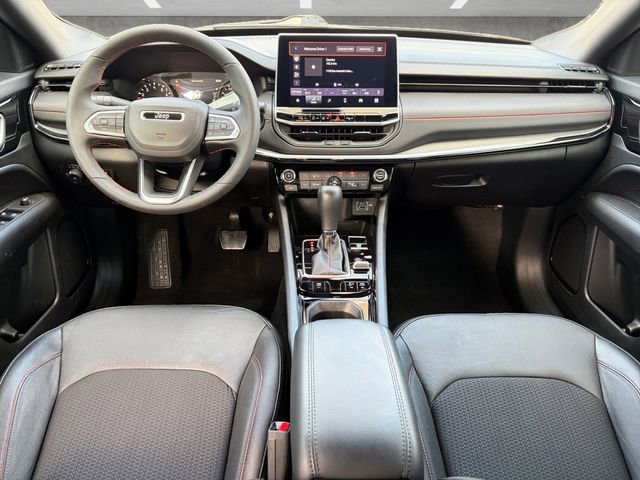 Used 2024 Jeep Compass Trailhawk image 20