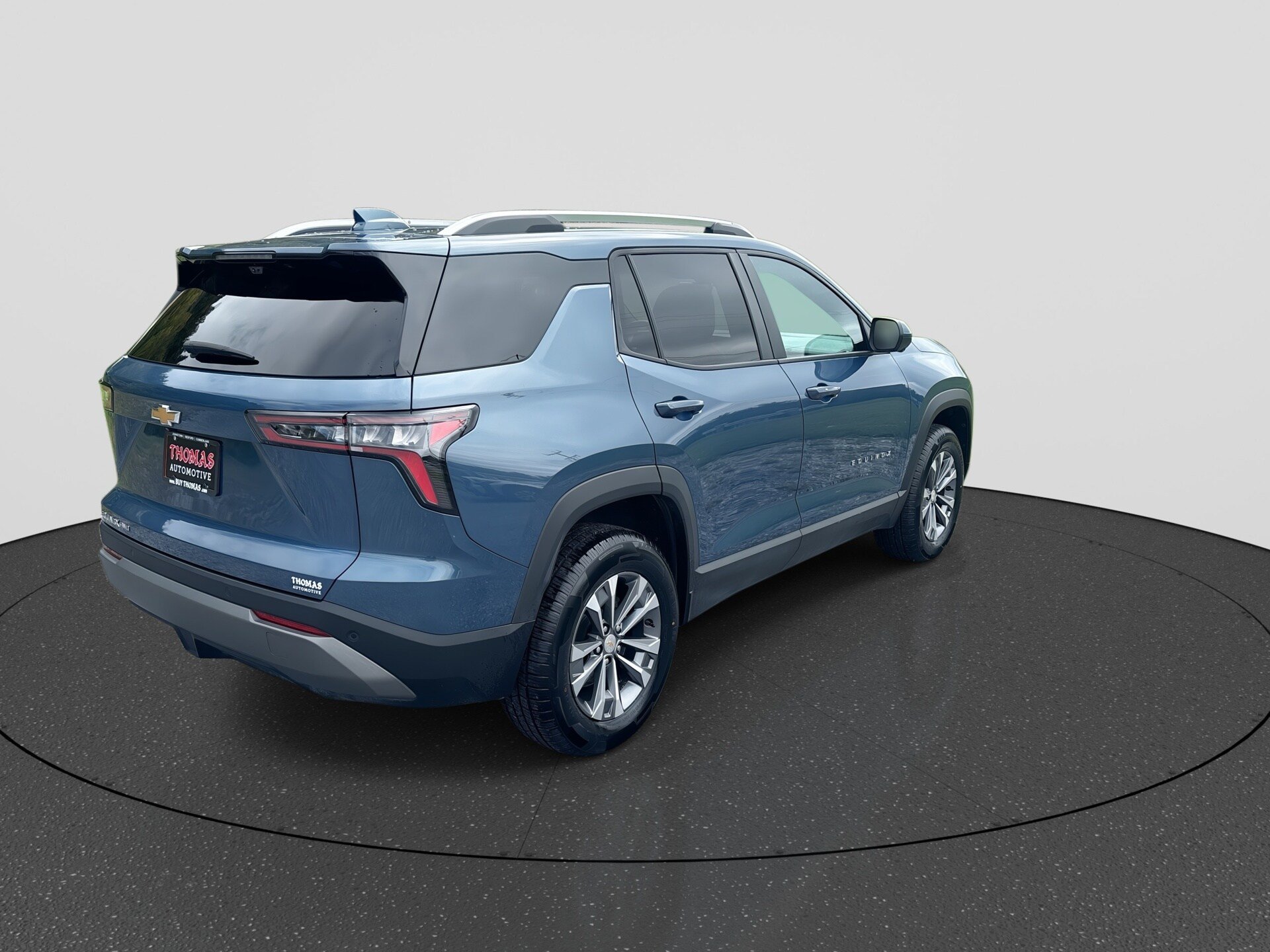 Used 2025 Chevrolet Equinox LT w/ Convenience Package II AWD/4WD image 8