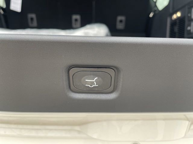 New 2025 Ford Expedition Max Platinum w/ Stealth Performance Package image 23