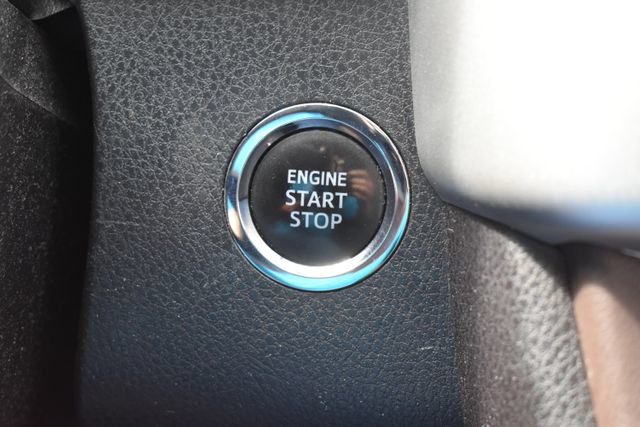 Used 2015 Toyota Highlander XLE AWD/4WD image 26