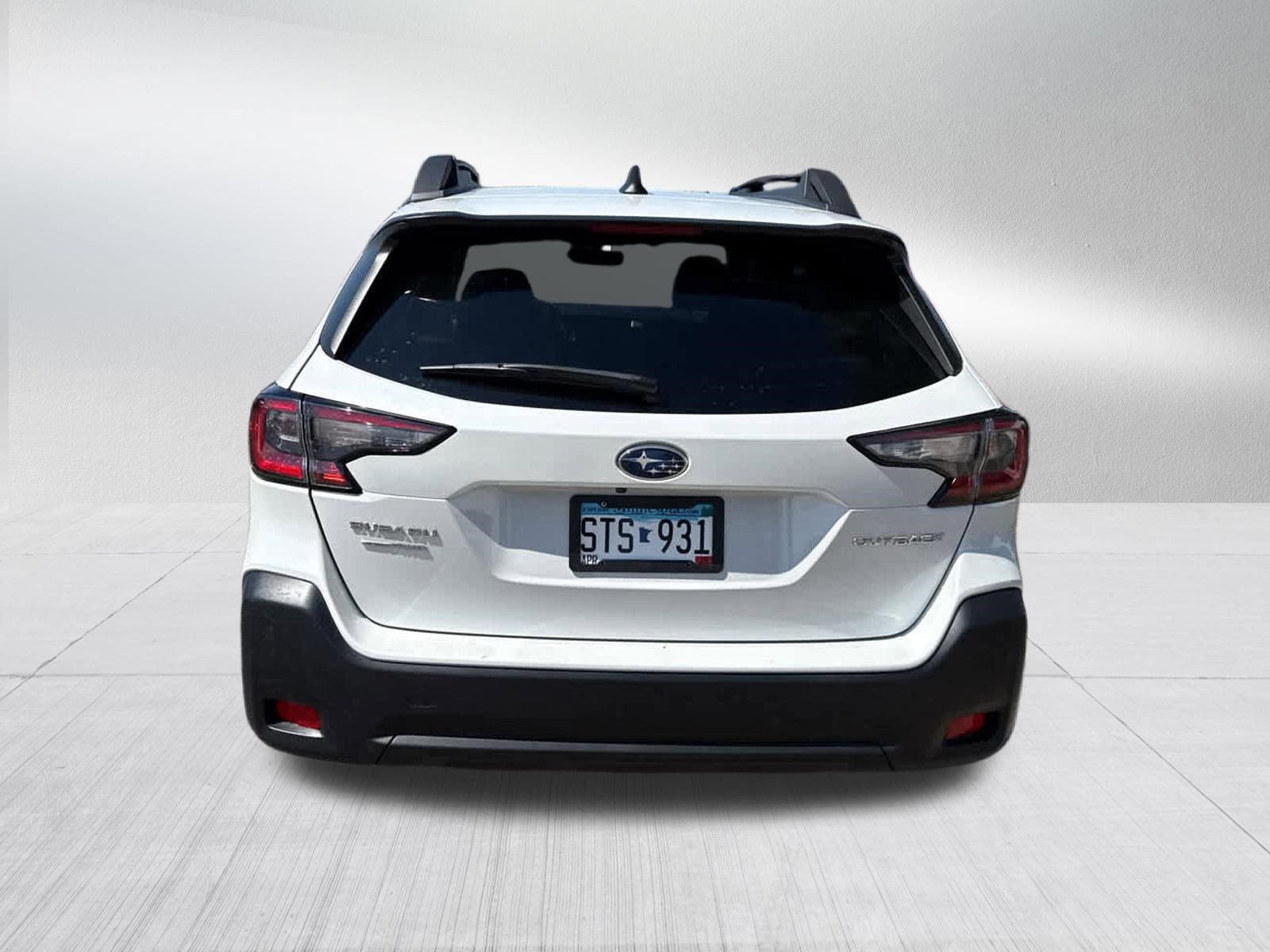 Used 2024 Subaru Outback Premium AWD/4WD image 4