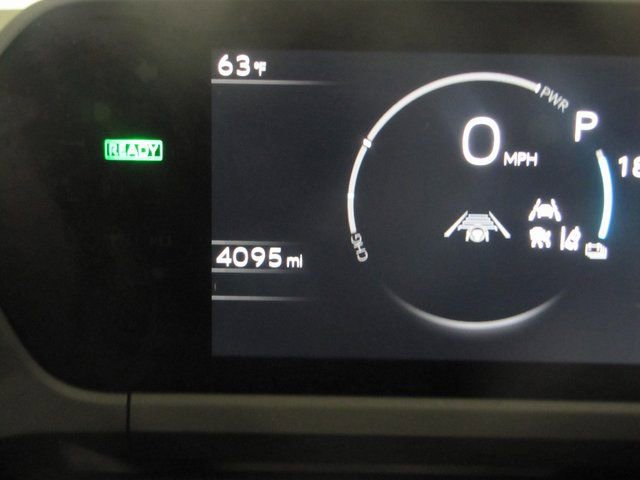 Used 2025 Subaru Solterra Premium image 2