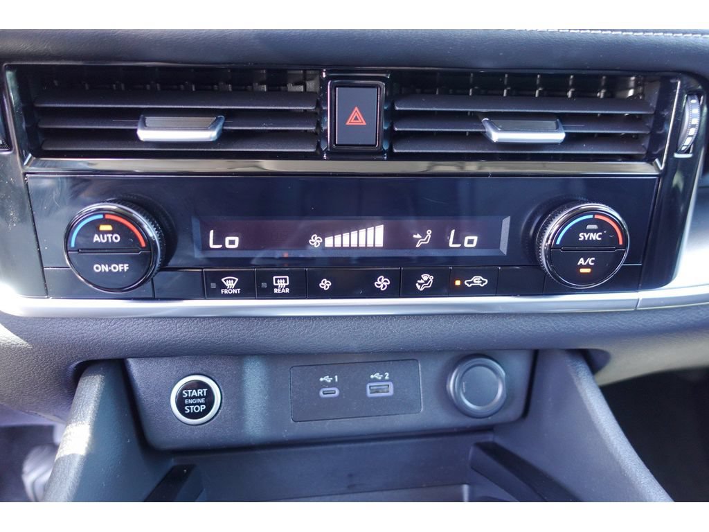 Used 2022 Nissan Rogue SV FWD image 21