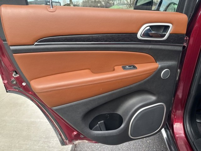 Used 2018 Jeep Grand Cherokee Summit image 16