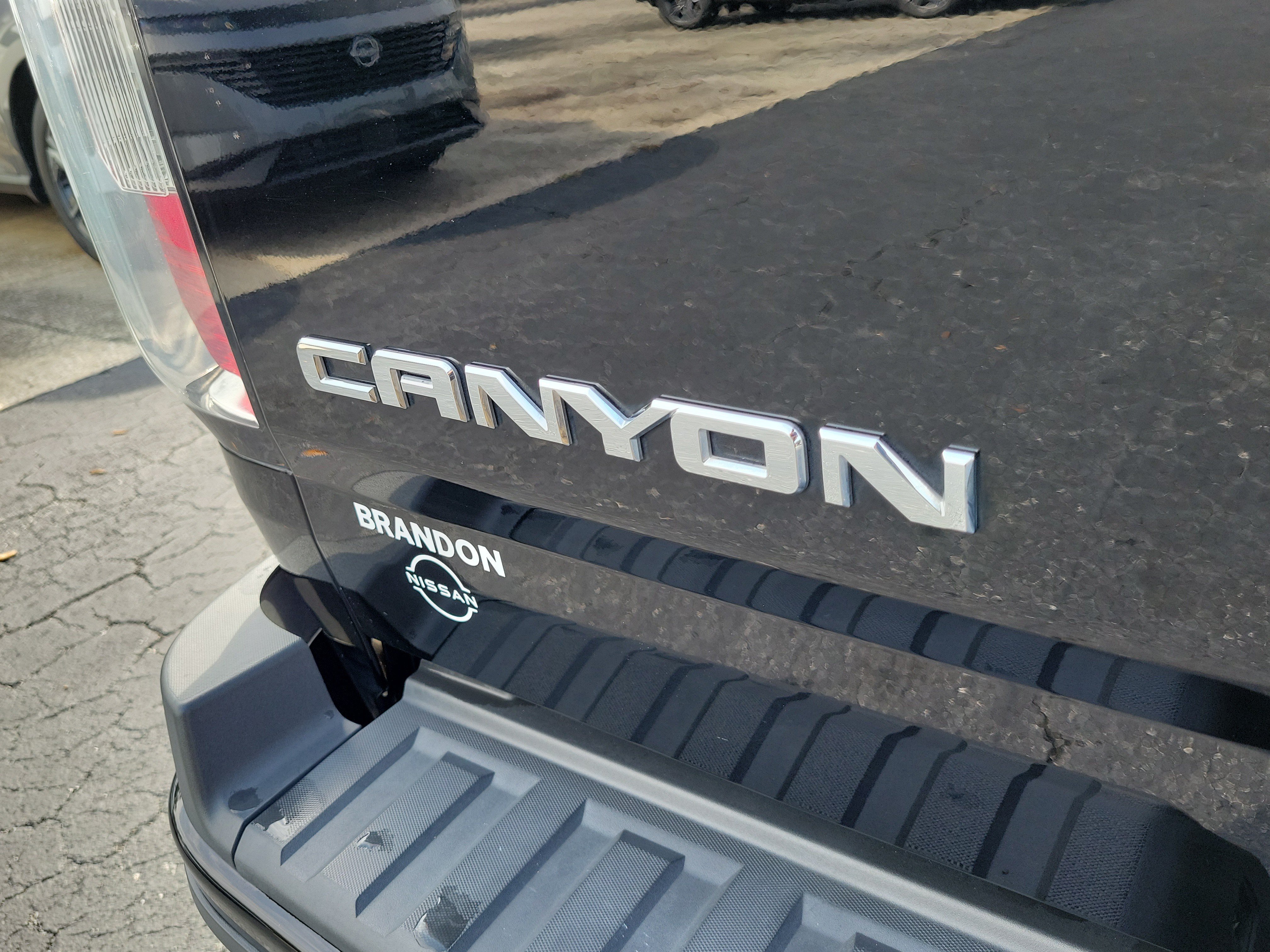 Used 2018 GMC Canyon Denali AWD/4WD image 8