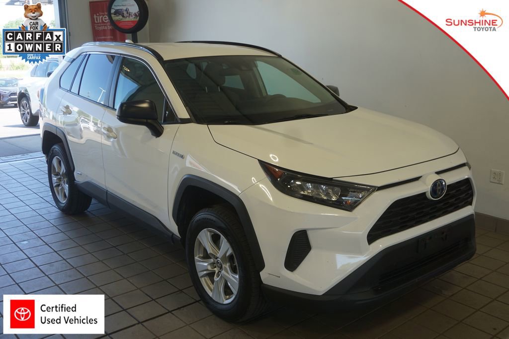 Used 2021 Toyota RAV4 LE AWD/4WD video 1