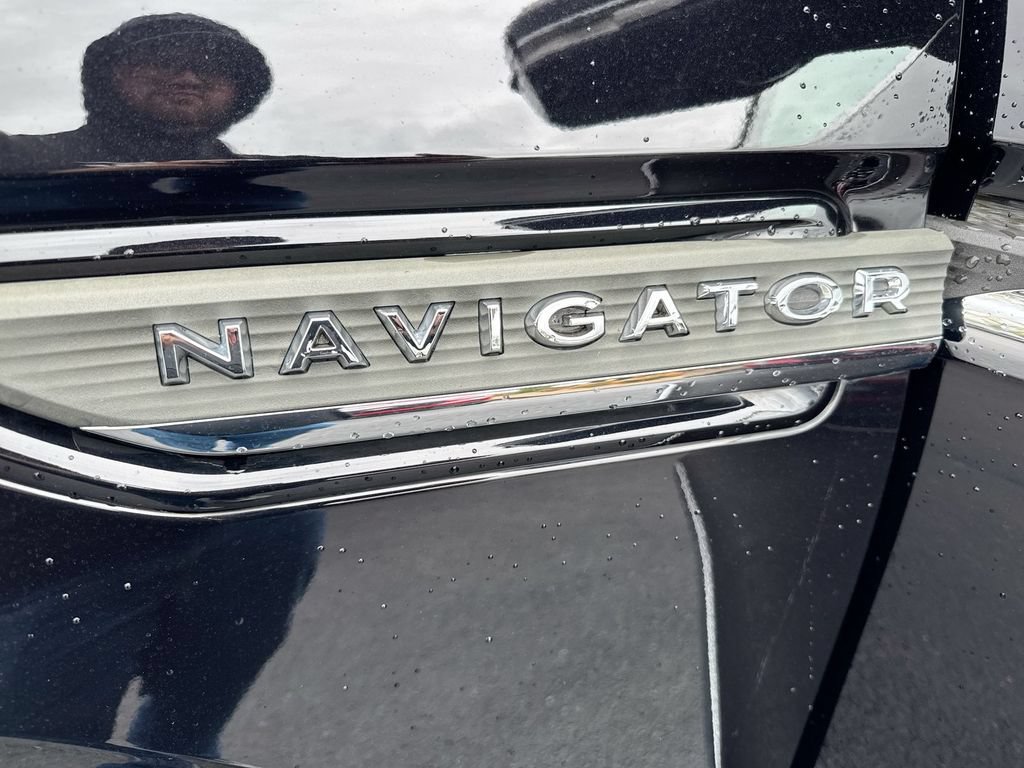 Used 2023 Lincoln Navigator Reserve AWD/4WD image 28