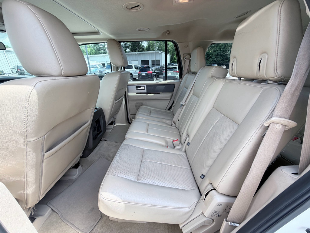 Used 2014 Ford Expedition XLT w/ Equipment Group 202A RWD image 23