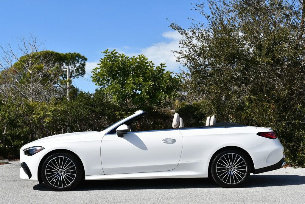 Used 2025 Mercedes-Benz CLE 300 4MATIC Cabriolet image 3