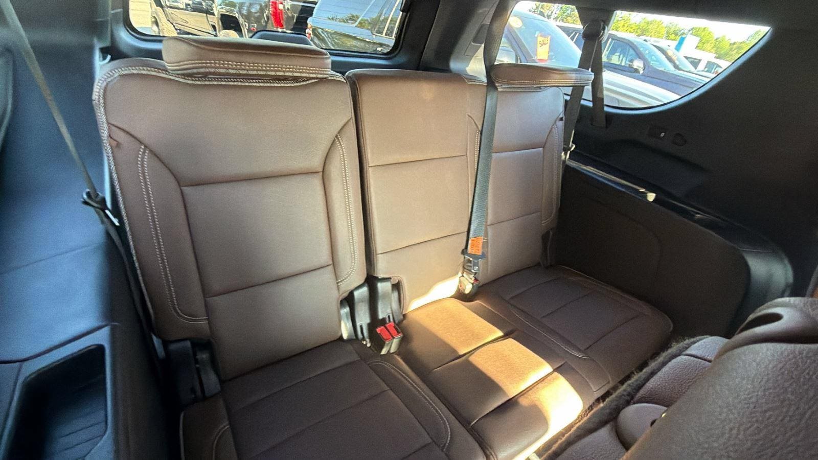 Used 2024 Chevrolet Suburban High Country w/ Max Trailering Package AWD/4WD image 19