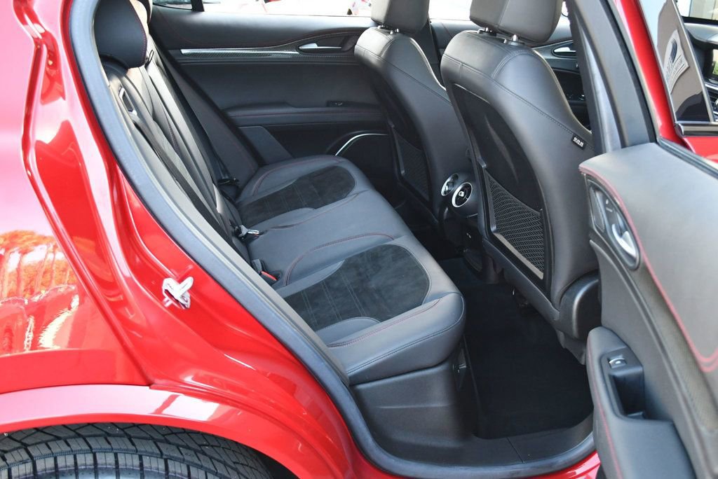 Used 2018 Alfa Romeo Stelvio Quadrifoglio w/ Driver Assist Dynamic Package image 20