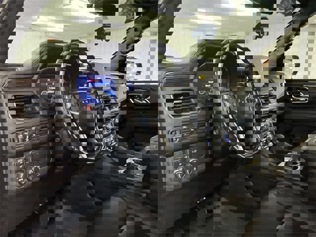 Used 2023 Chevrolet Suburban Z71 w/ Luxury Package image 10