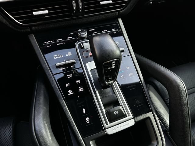 Used 2022 Porsche Cayenne Platinum Edition AWD/4WD image 20