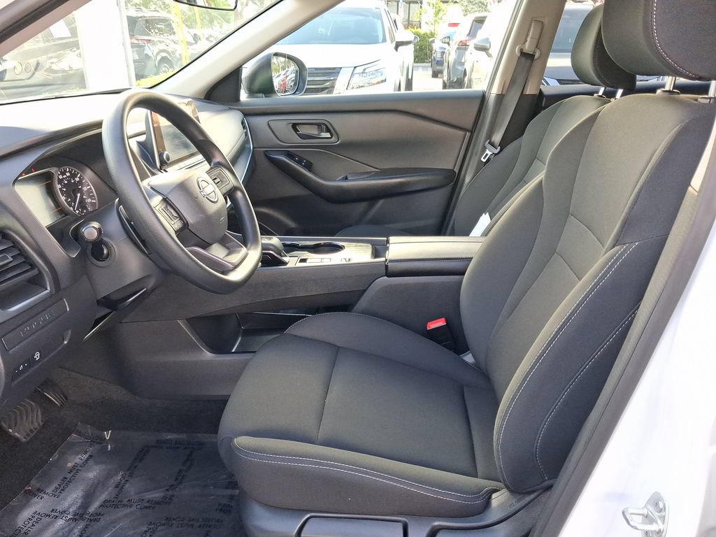 Certified 2025 Nissan Rogue S FWD image 14