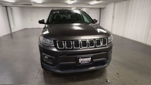 Used 2019 Jeep Compass Latitude w/ Popular Equipment Group AWD/4WD image 3