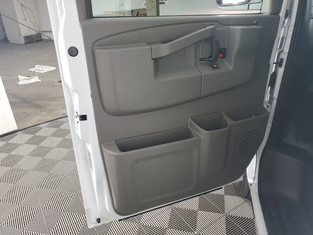 New 2026 Chevrolet Express 3500 Extended w/ Driver Convenience Package image 26