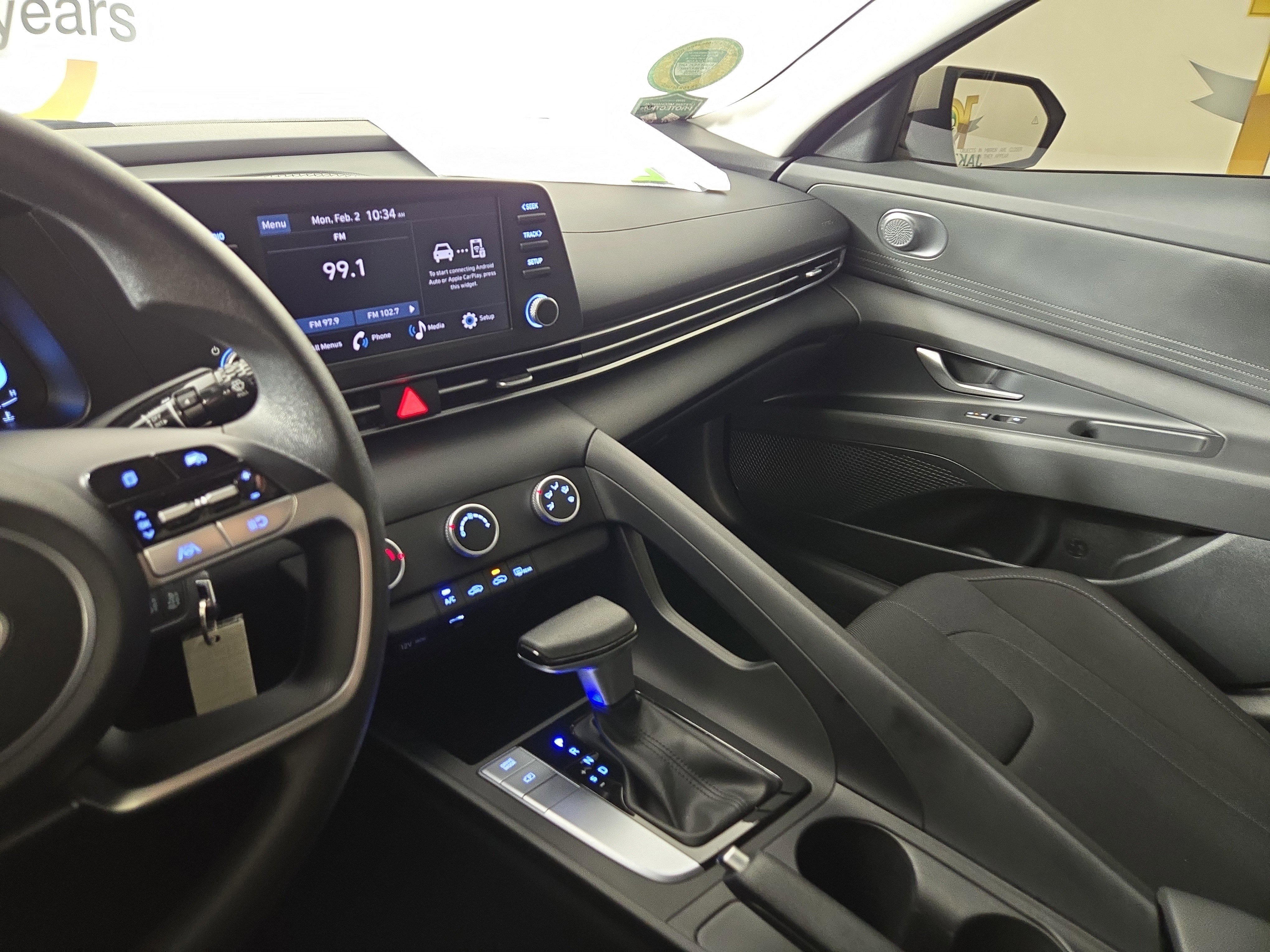 Used 2024 Hyundai Elantra SE image 23