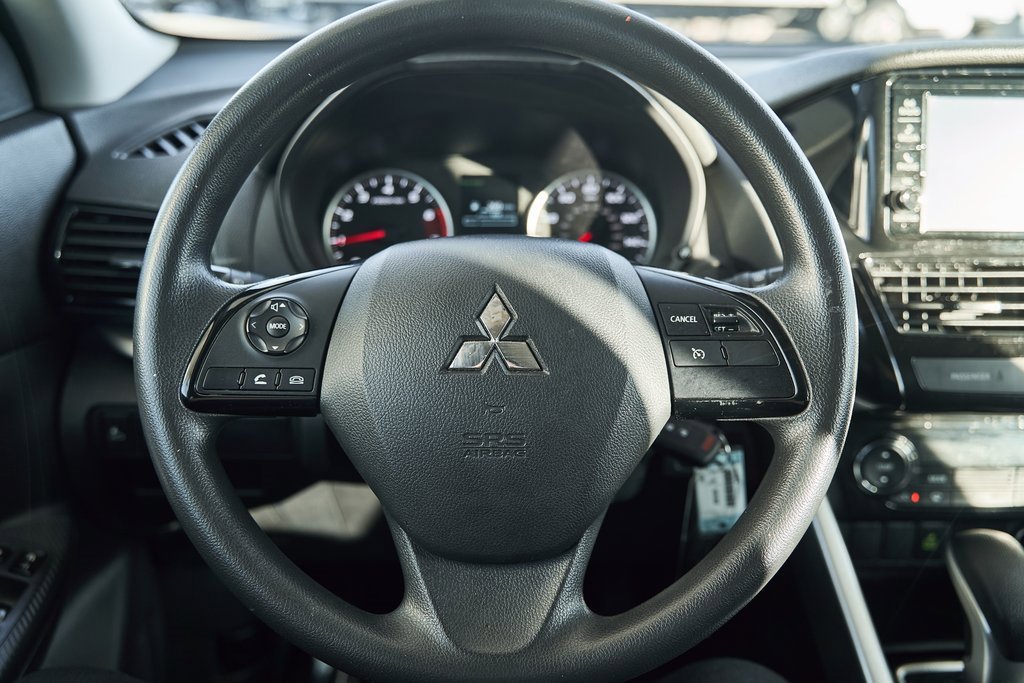 Used 2022 Mitsubishi Eclipse Cross ES image 26