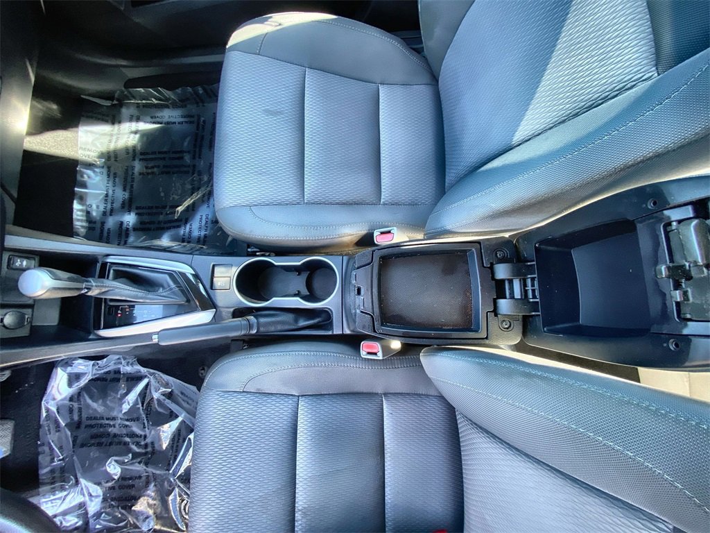 Used 2014 Toyota Corolla LE image 21