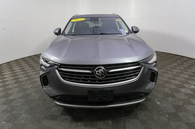 Used 2022 Buick Envision Essence w/ Safety Package FWD image 4