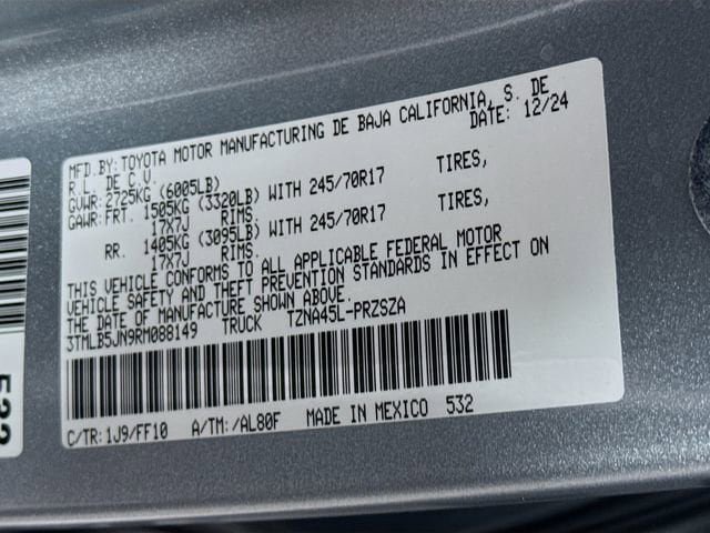 Certified 2024 Toyota Tacoma SR5 AWD/4WD image 29