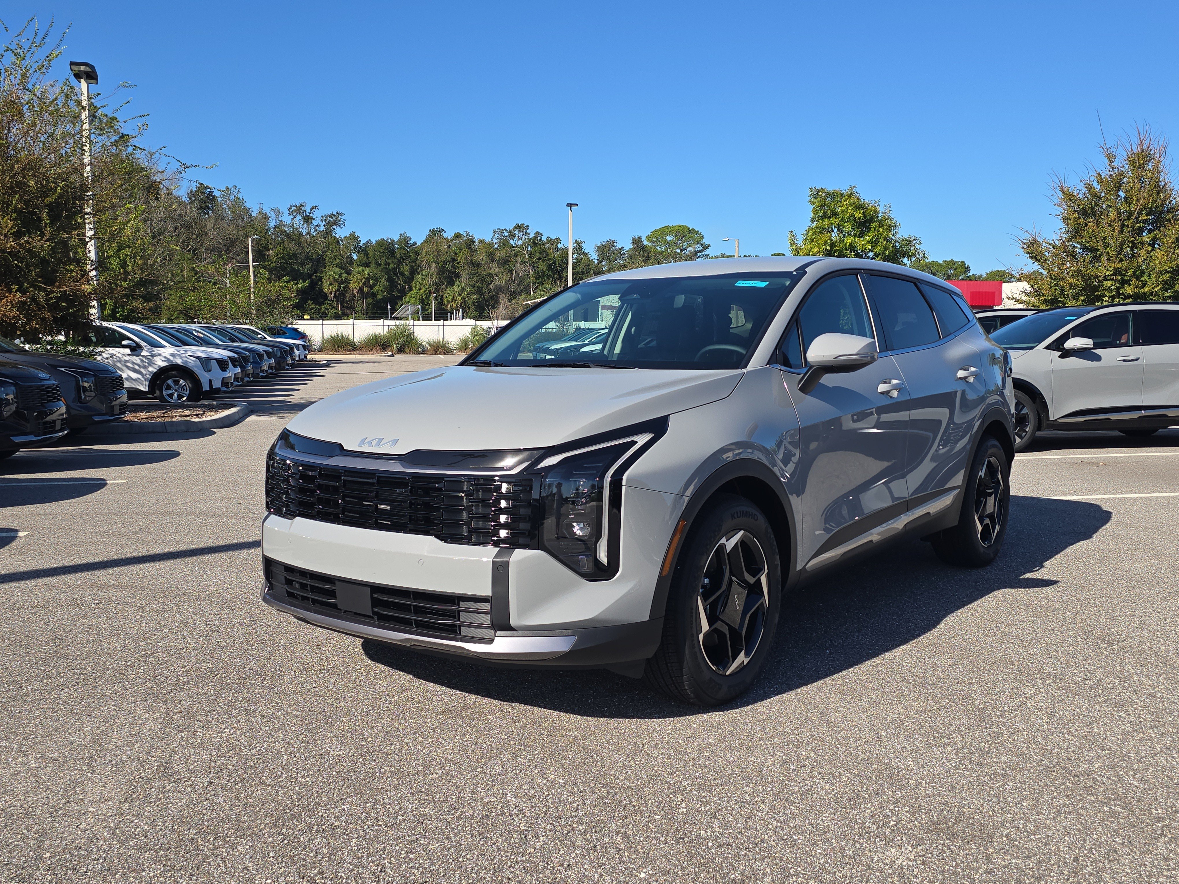 New 2027 Kia Sportage EX FWD image 4