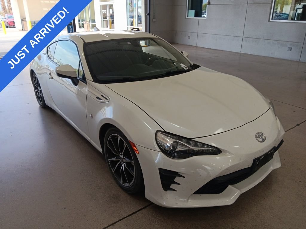 Used 2019 Toyota 86 RWD image 2
