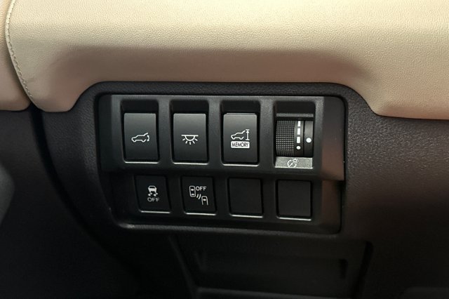 Used 2020 Subaru Ascent Limited w/ Technology Package AWD/4WD image 33