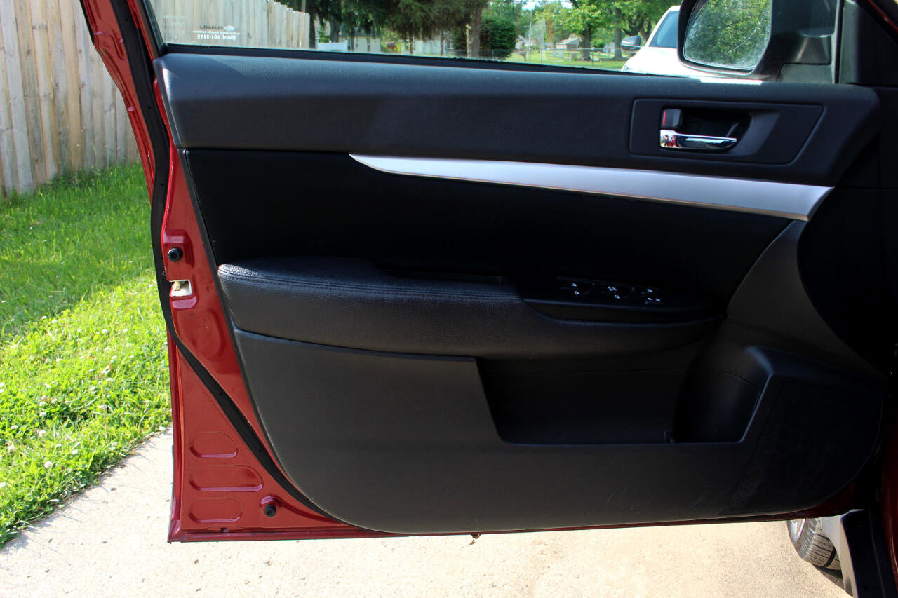 Used 2014 Subaru Outback 2.5i w/ Alloy Wheel Package image 11