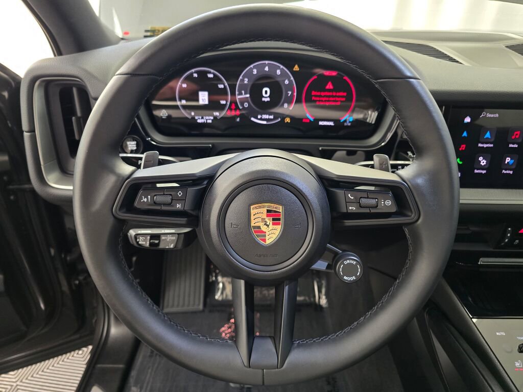 Certified 2025 Porsche Cayenne image 15