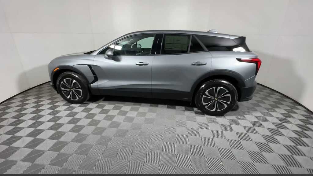 New 2026 Chevrolet Blazer EV LT image 17