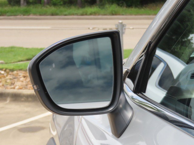Used 2024 Nissan Pathfinder Platinum w/ Lighting Package (N93) FWD image 17