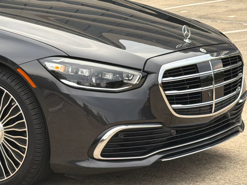 Used 2022 Mercedes-Benz S 580 4MATIC Sedan w/ Rear Seat Package image 6