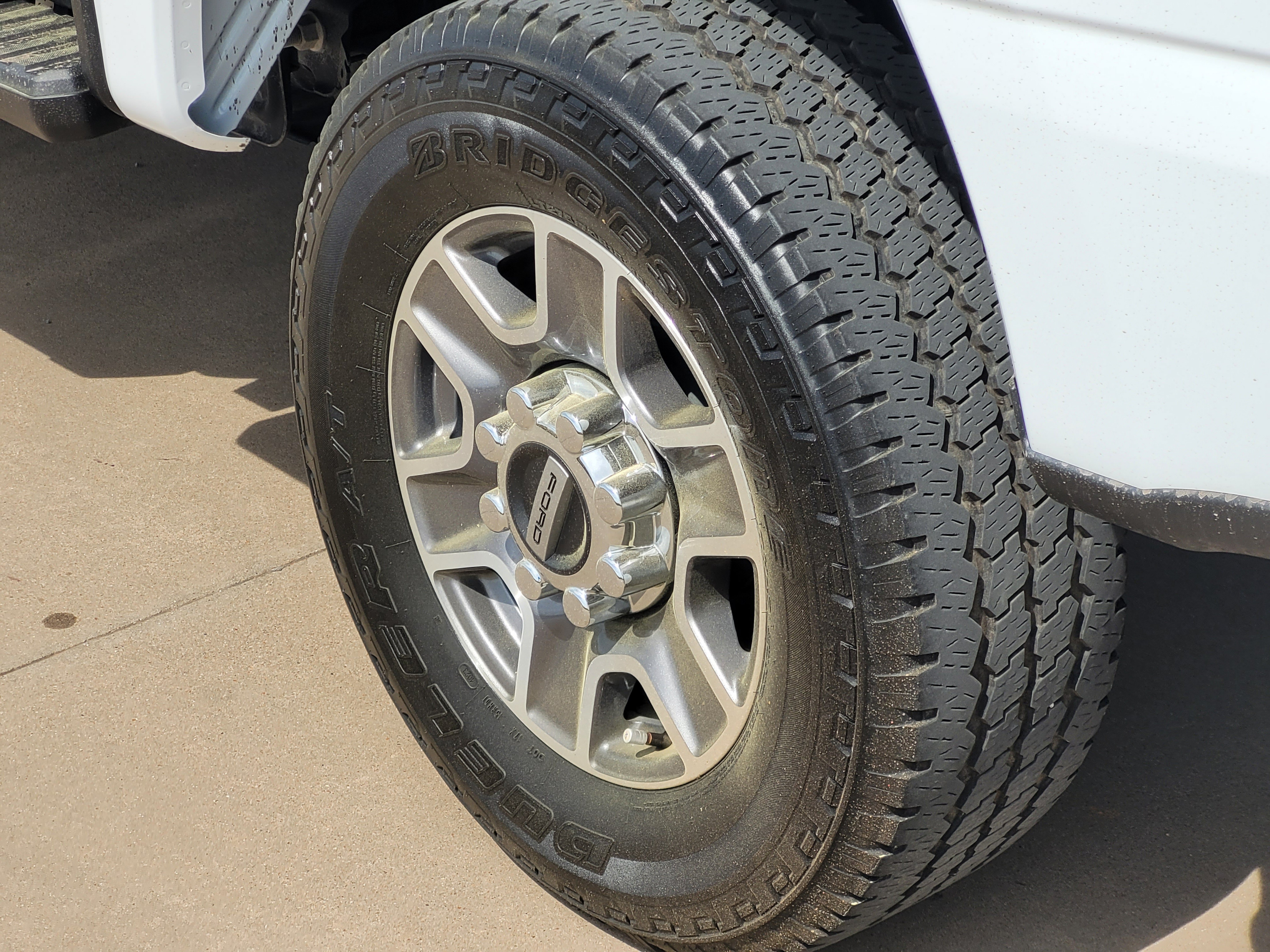 Used 2024 Ford F250 Lariat w/ FX4 Off-Road Package AWD/4WD image 7