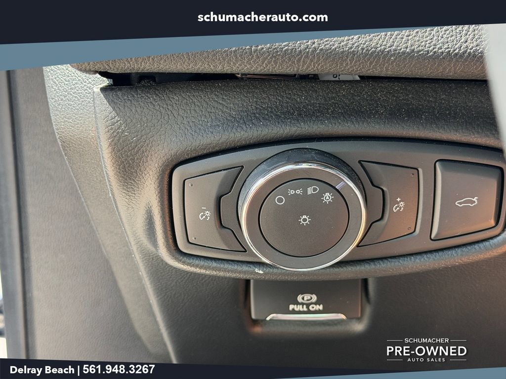 Used 2017 Lincoln MKZ Reserve FWD image 27