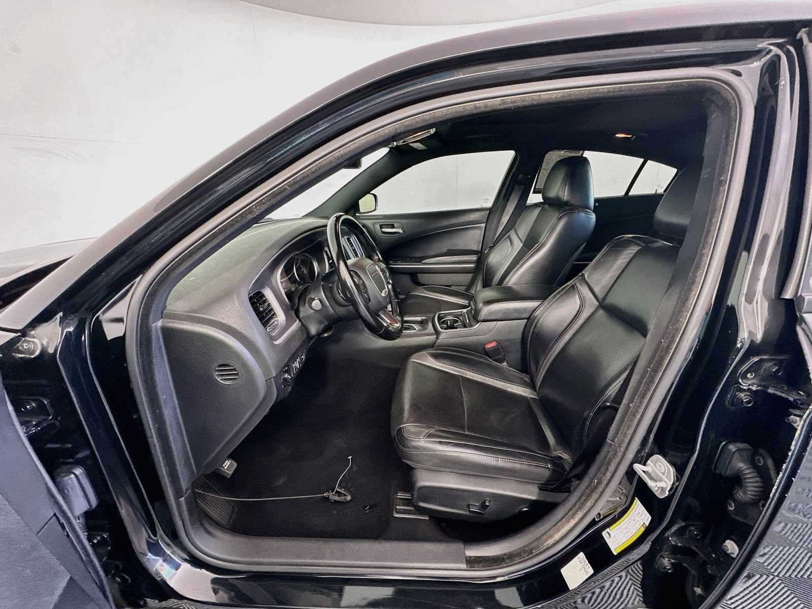 Used 2020 Dodge Charger SXT w/ Leather Interior Group RWD image 20
