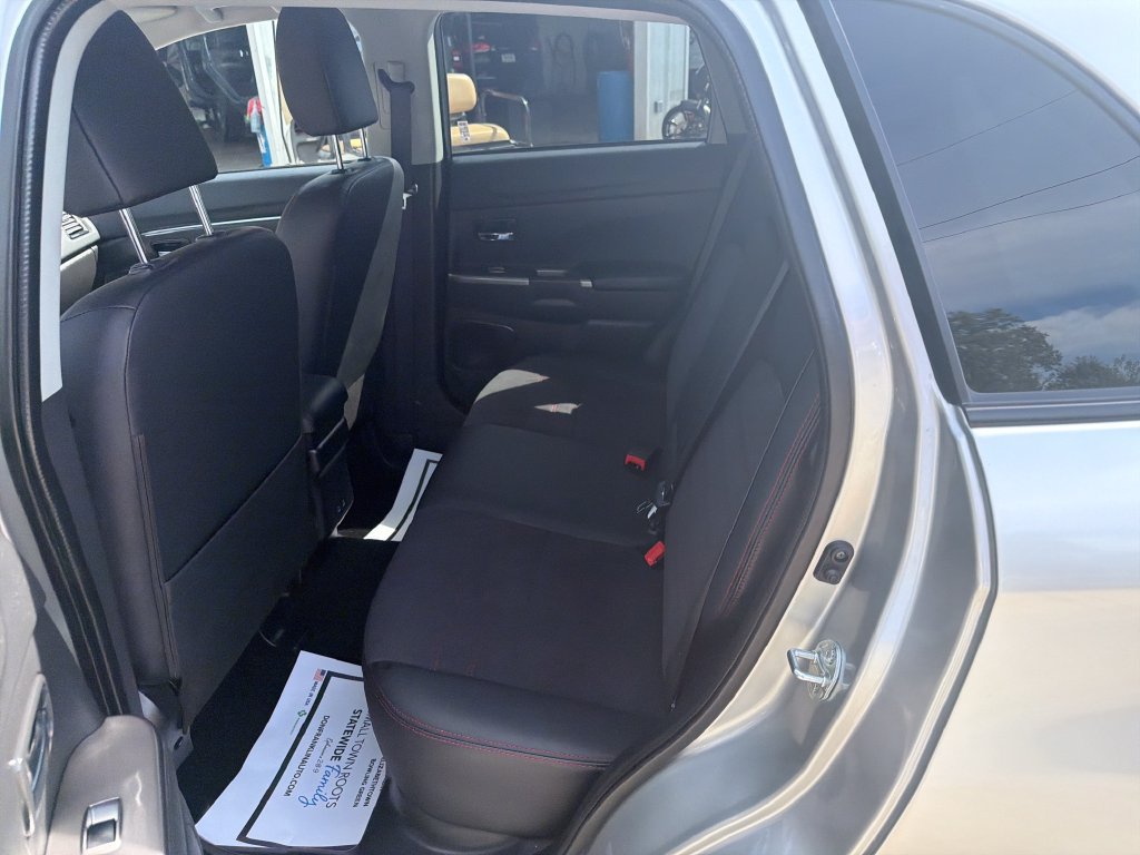 Used 2026 Mitsubishi Outlander Sport SE AWD/4WD image 14